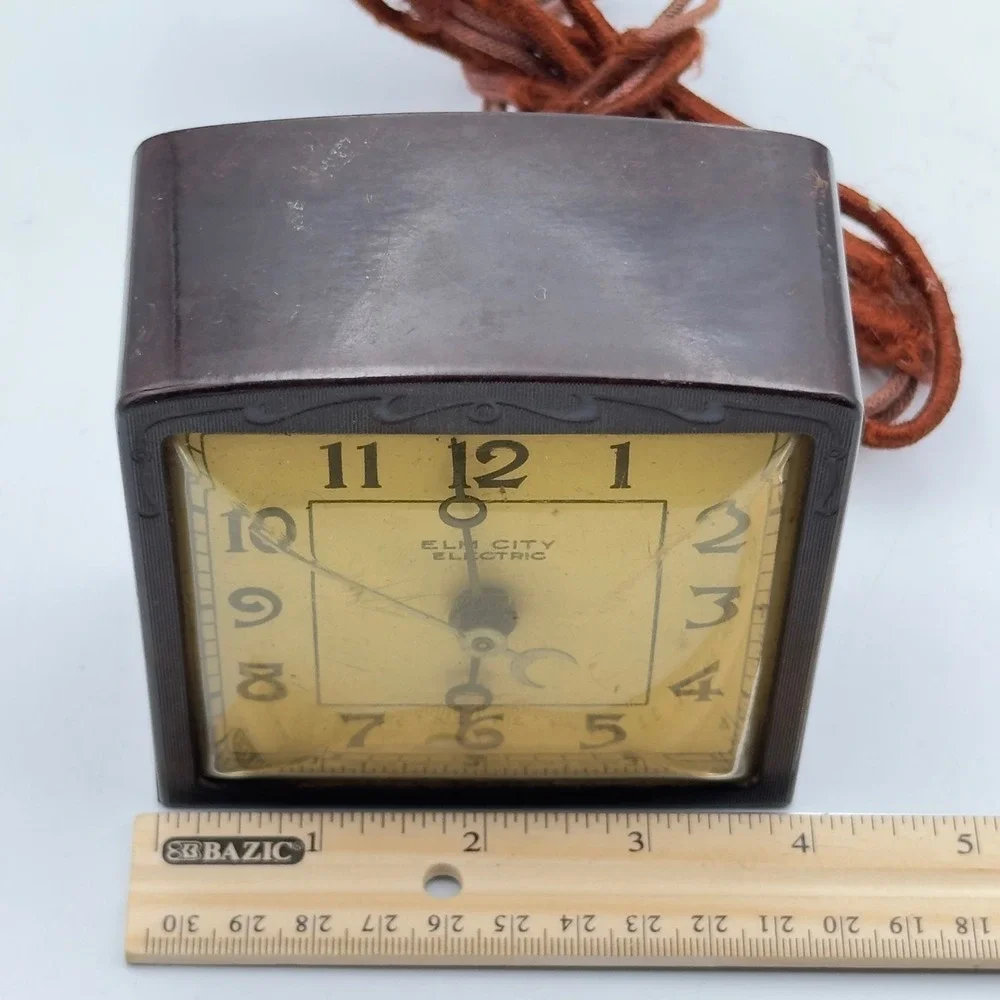 Vintage Elm City Electric Clock New Haven Bakelite Art Deco Brown Square 1930s